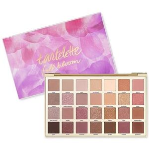 Tarte Full bloom palette